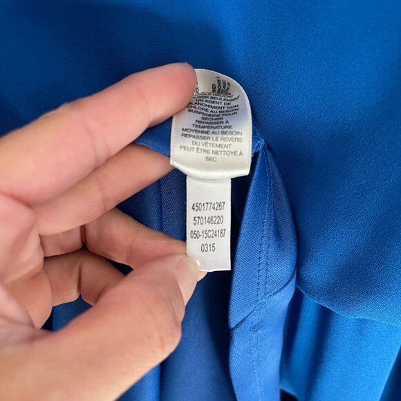 Chicos Blue Sleeveless High-Low Dress Crochet Neckline Size 1 Elegant Design - Picture 8 of 10